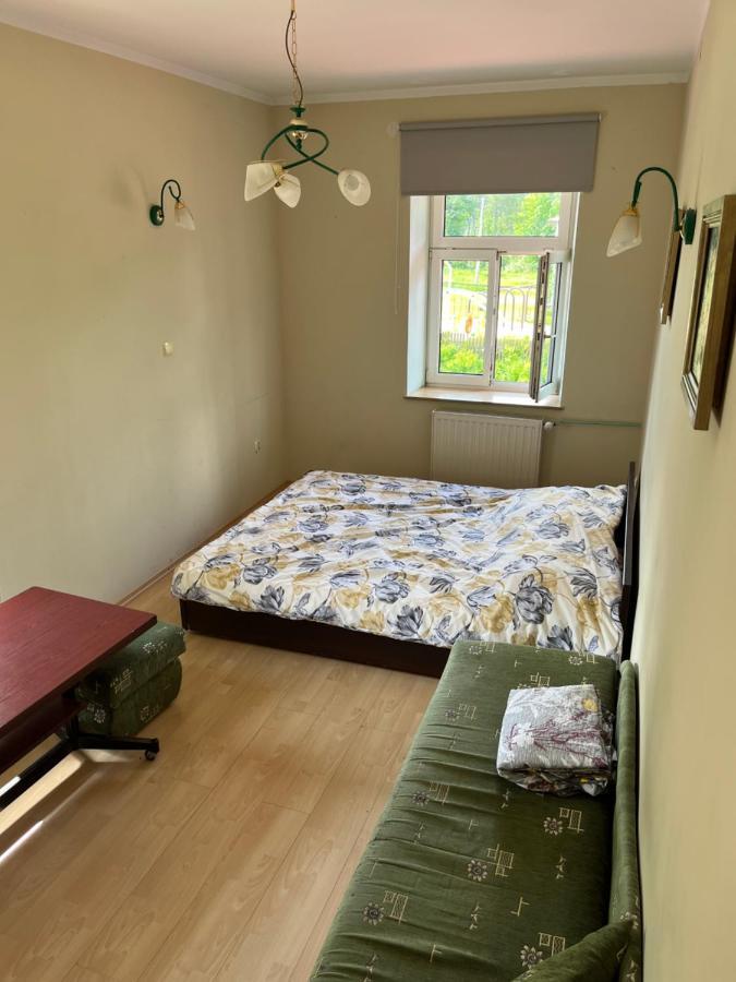 Gosciniec Szczeliniec Albergue Karlow Exterior foto